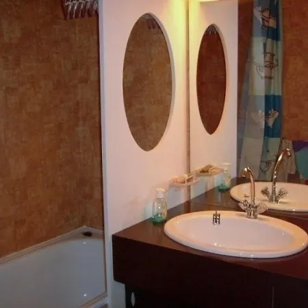 Appartement Appartement Chamrousse, 3 pièces, 6 personnes - FR-1-340-17 *